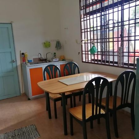 Joyfin Homestay Roomstay Muar Eksteriør bilde